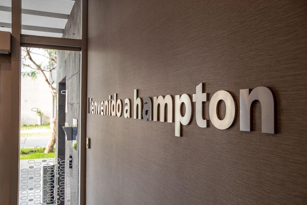 Hotel Hampton By Hilton Lima San Isidro Esterno foto