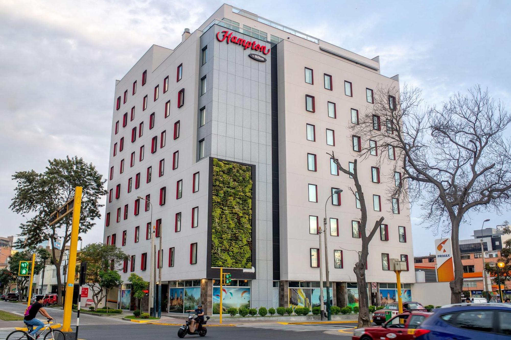 Hotel Hampton By Hilton Lima San Isidro Esterno foto